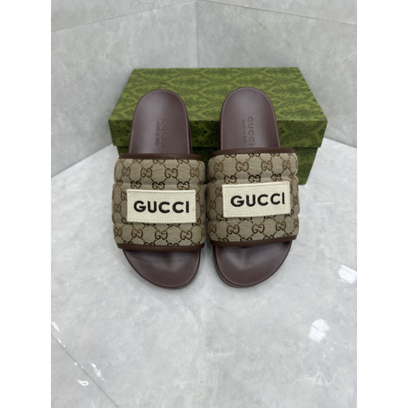G*u*i slippers